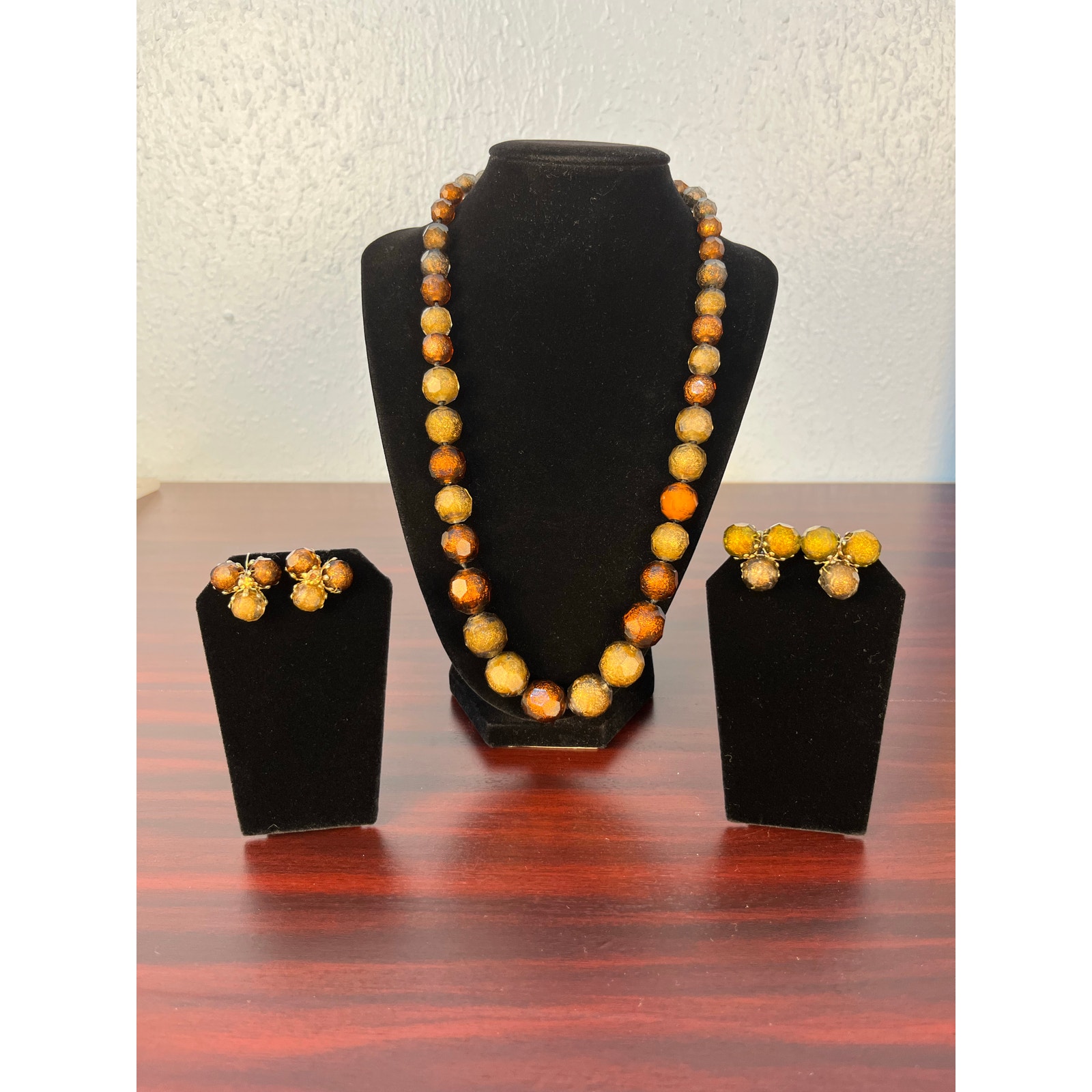 Vintage Vogue Chunky Copper Gold Tone Beaded Necklace And Earrings 52$